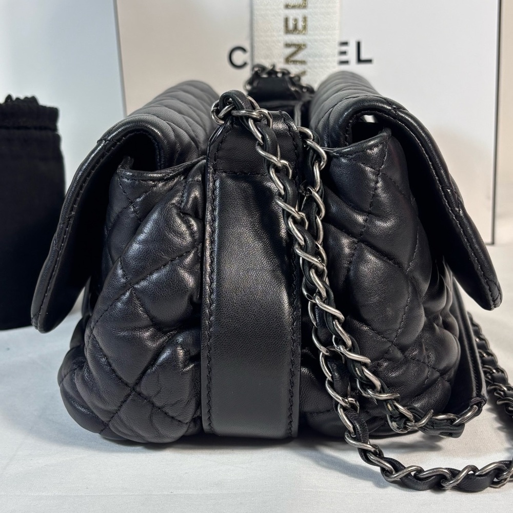 13K Chanel SMOO Cc Quilted Flap Black Lamb - Picture 3 of 16